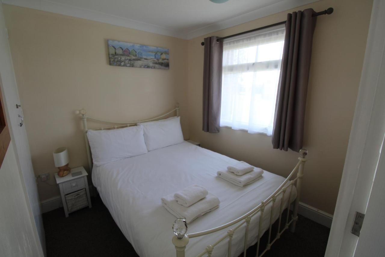 Relaxing Chalet On Popular California Sands Short Stroll To Beach, Nr Norfolk Broads & Great Yarmouth Scratby Екстериор снимка